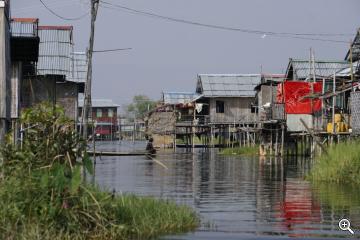Pfahlbauten im Inle See, Myanmar